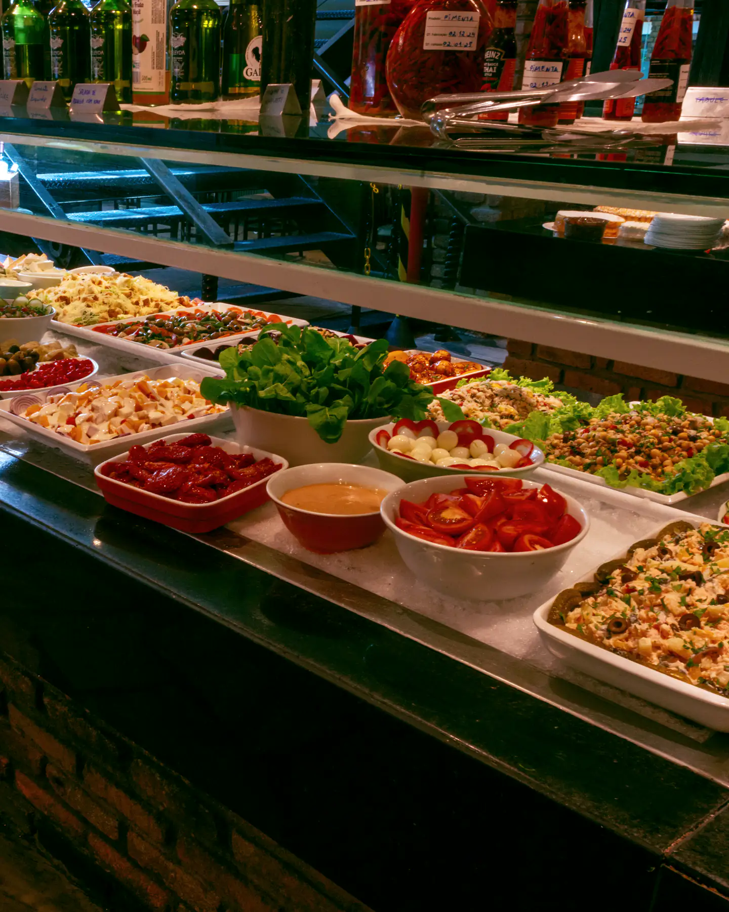 Buffet Premium com Churrasco no Buzin Gastronomia