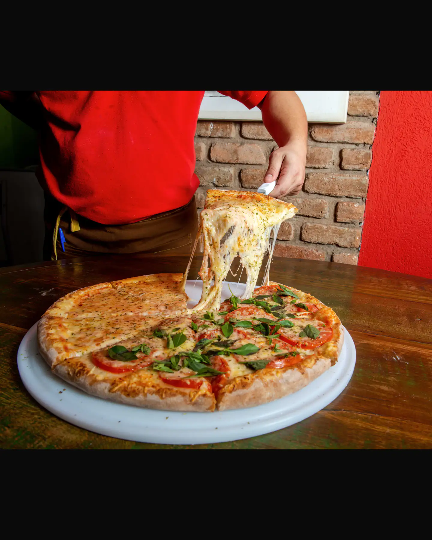 Pizzas no Buzin Gastronomia